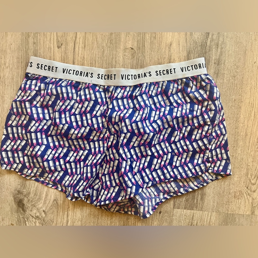 Victoria’s Secret boxer shorts size small with lipstick print